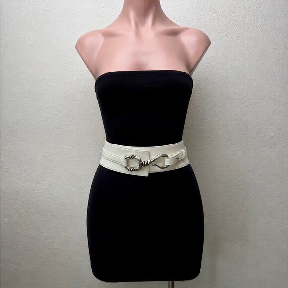 Alexander McQueen Ivory Calf Leather Wide Hook Waist Belt main image 7